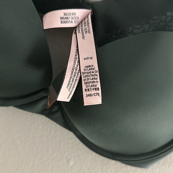 Green V Victoria Secret Push Up Bra 34B - Picture 2 of 2